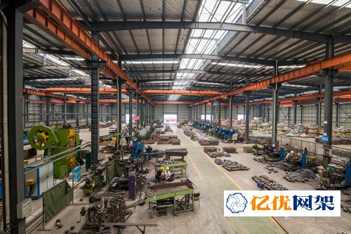 个旧网架配件机加工车间